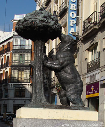 Bear and the Strawberry Tree Madrid